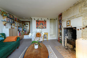 Sitting Room- click for photo gallery